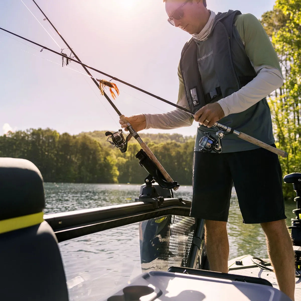 Rail Rod Holder With LinQ Lite for Switch Pontoon
