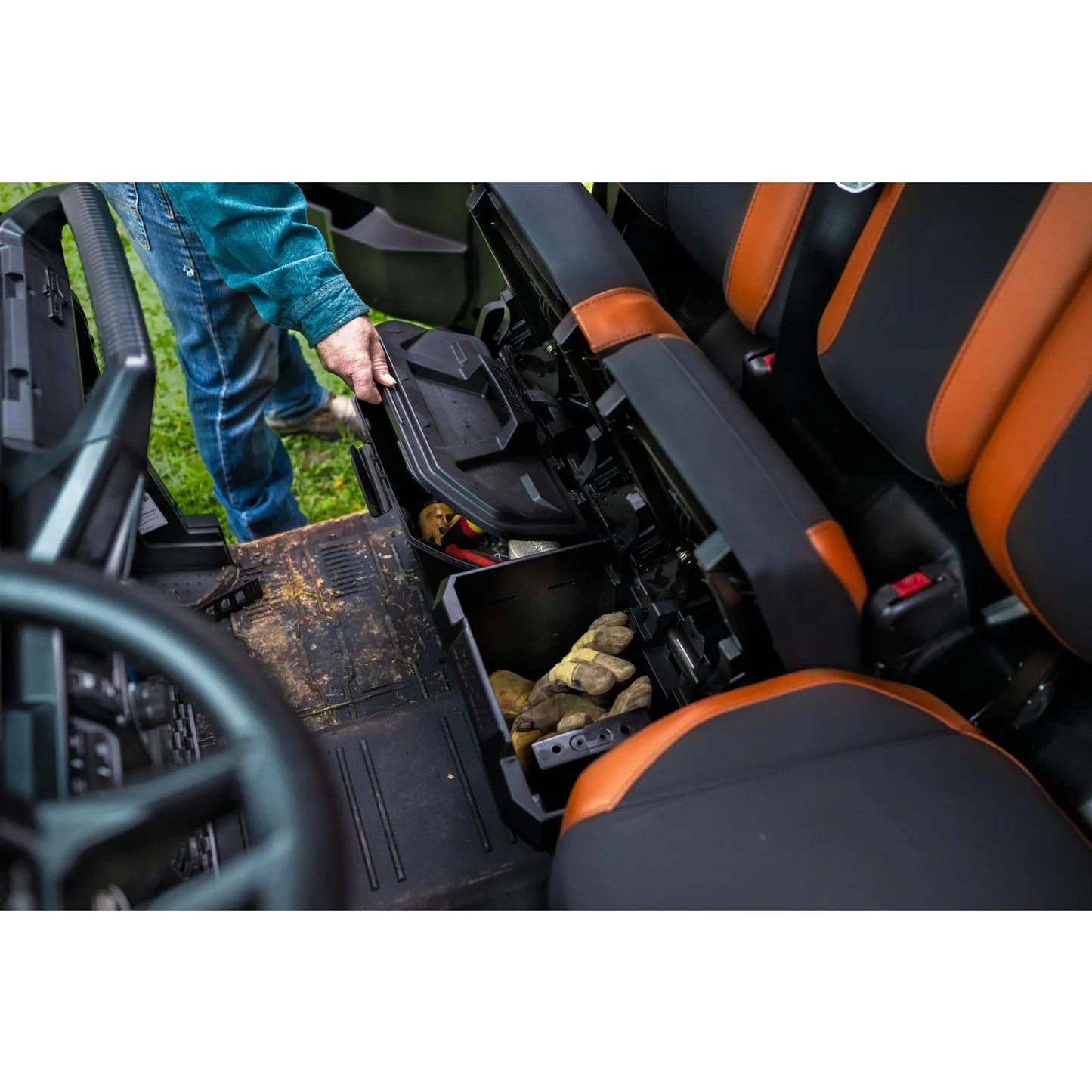 HD11 Center Underseat Storage Bin (7 L)