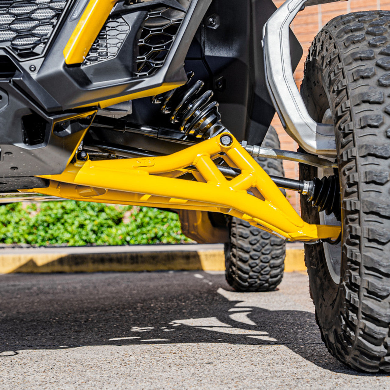 CAN-AM MAVERICK R HIGH CLEARANCE LOWER A-ARMS