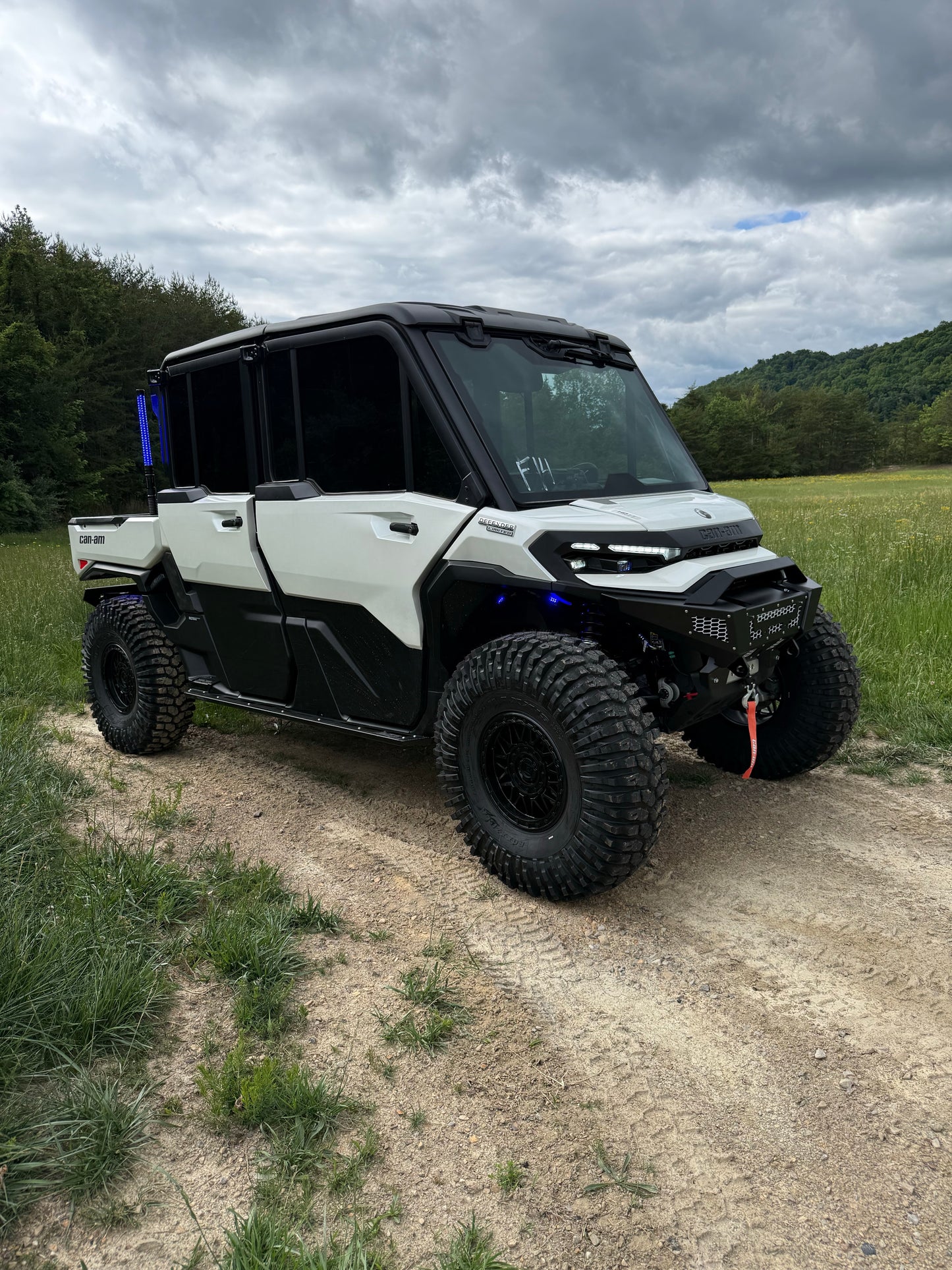 Defender HD11 Front Winch Bumper - ELITE Edition