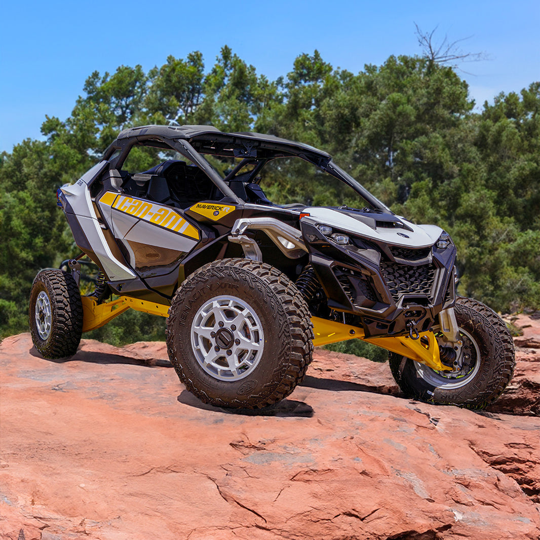 2024 Maverick R – McCoy Motorsports - Maverick R